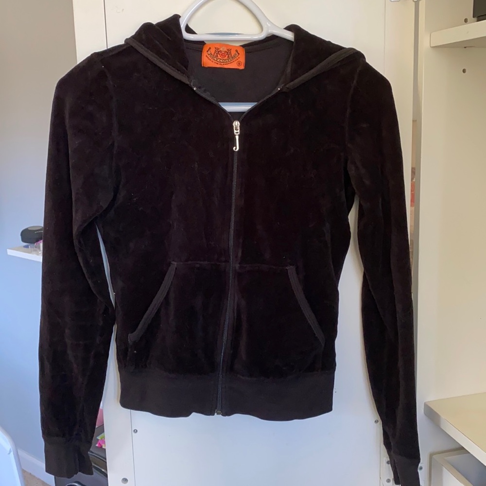 Black juicy zip